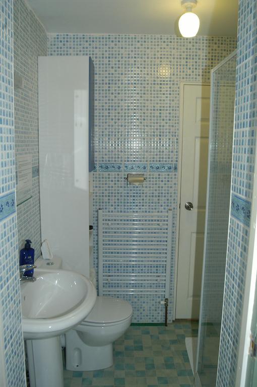 Furnival Lodge Slough Zimmer foto